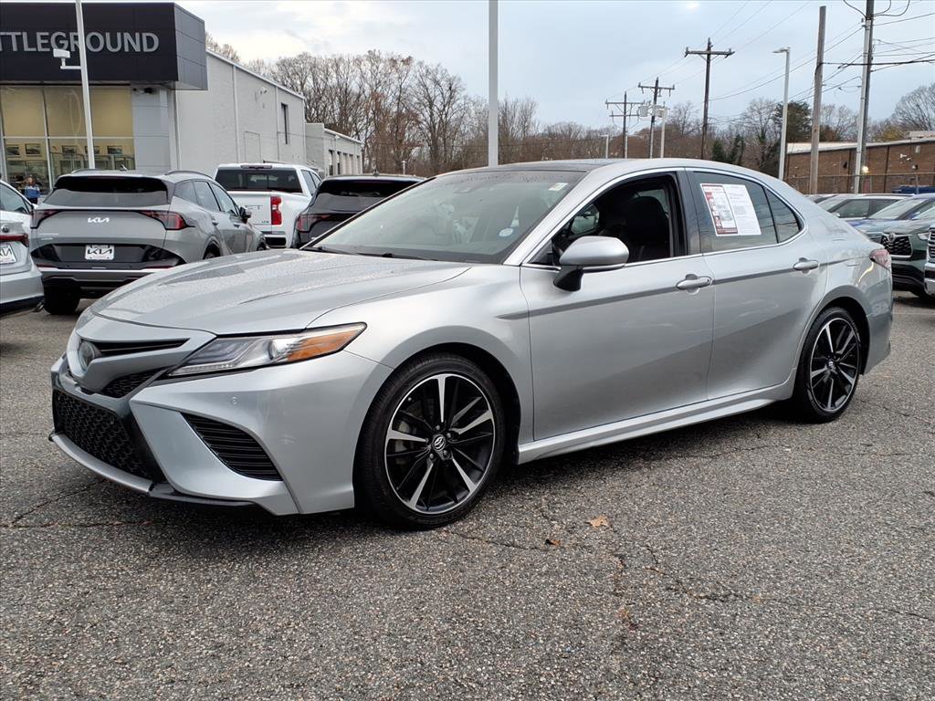 2018 Toyota Camry XSE V6 photo 3