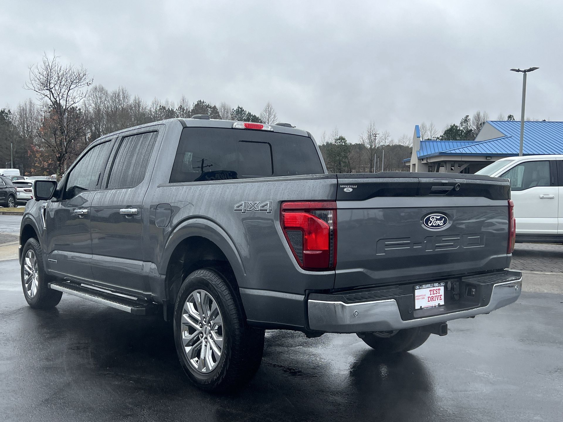 2024 Ford F-150 XLT photo 2
