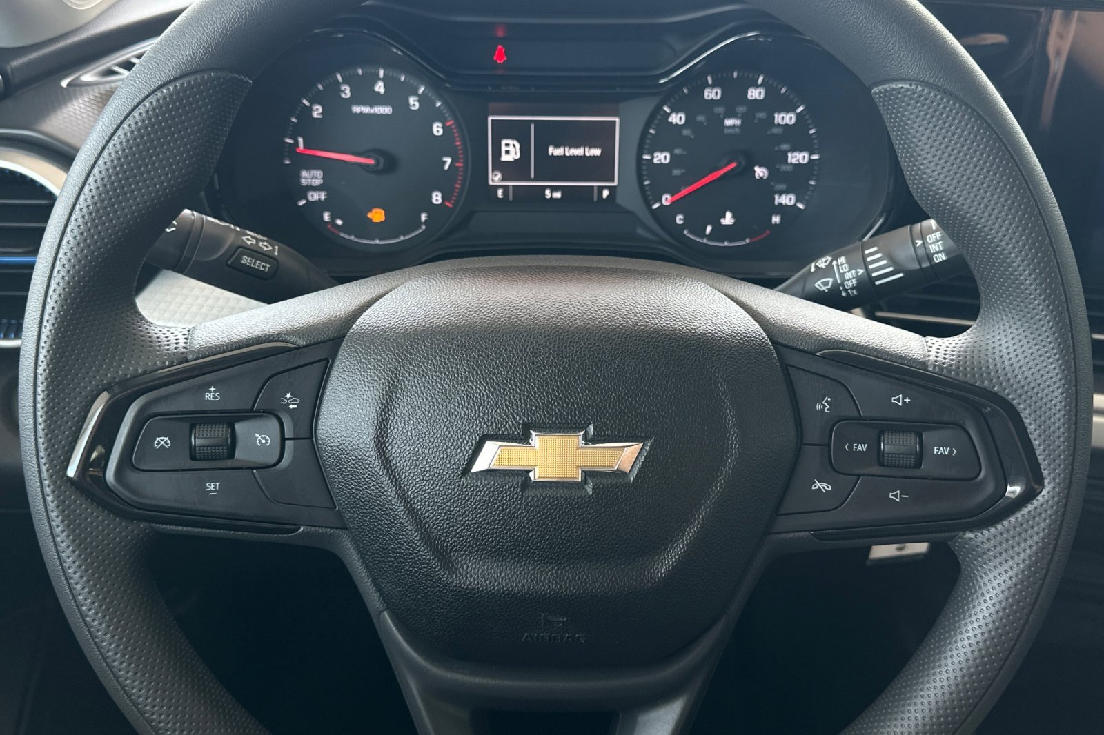 2025 Chevrolet Trax LS photo 20