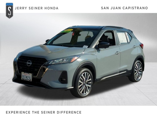 2023 Nissan Kicks SR