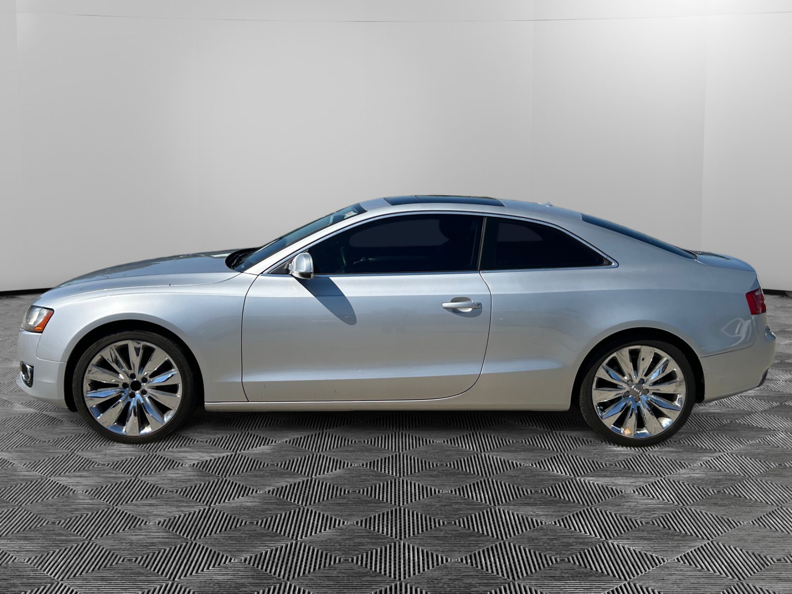 2011 Audi A5 2.0T Premium photo 2