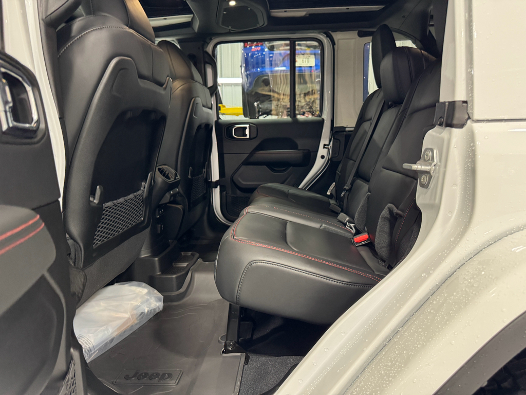 2025 Jeep Wrangler Rubicon X photo 6