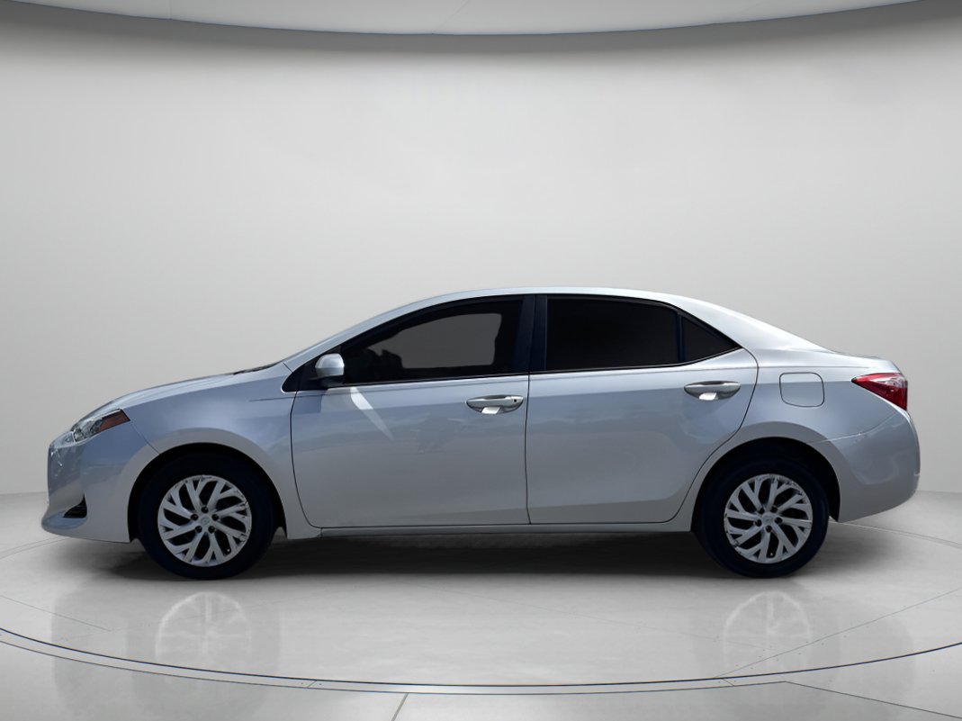 2017 Toyota Corolla L photo 4