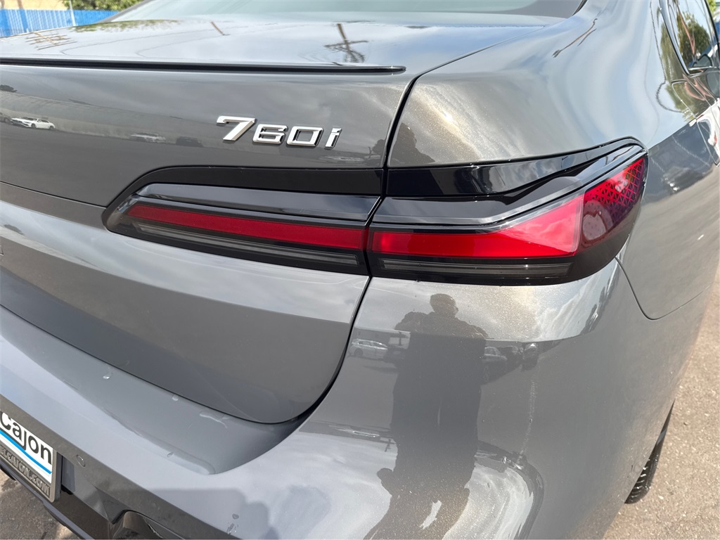 2025 Bmw 760i xDrive photo 17