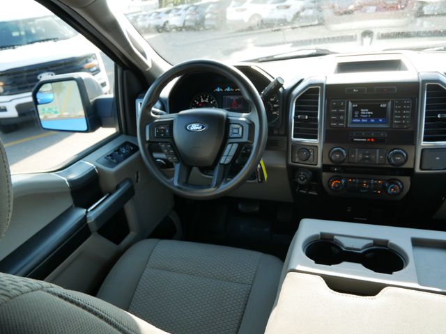 2016 Ford F-150 XLT photo 6