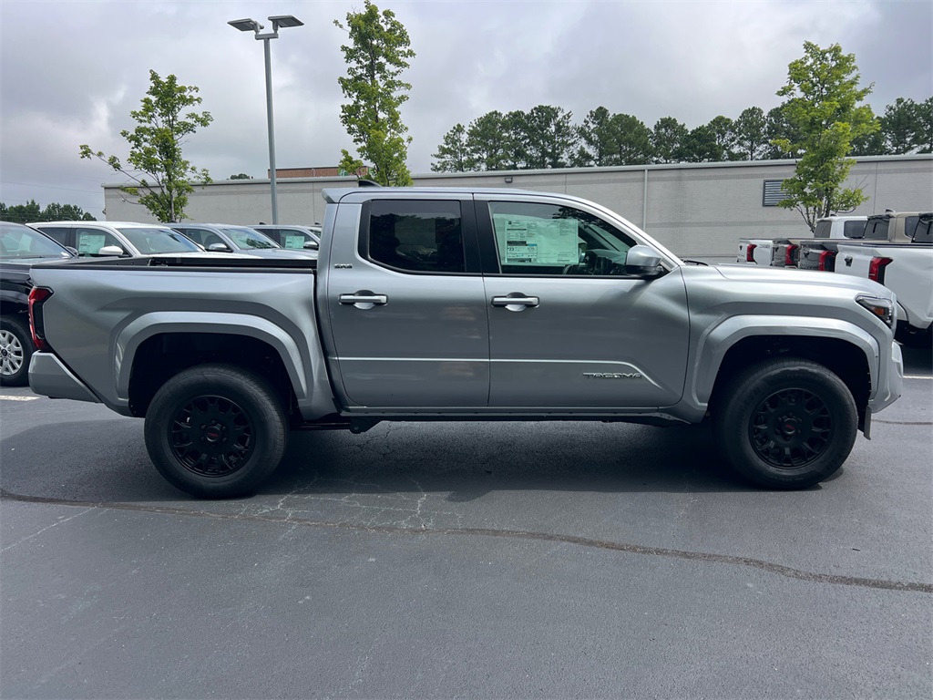 2025 Toyota Tacoma SR5 photo 2