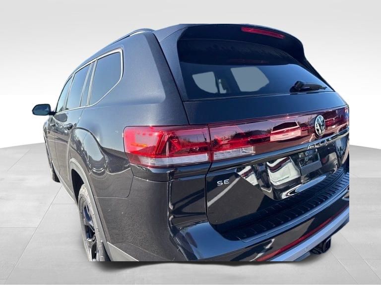 2025 Volkswagen Atlas Peak Edition SE photo 11