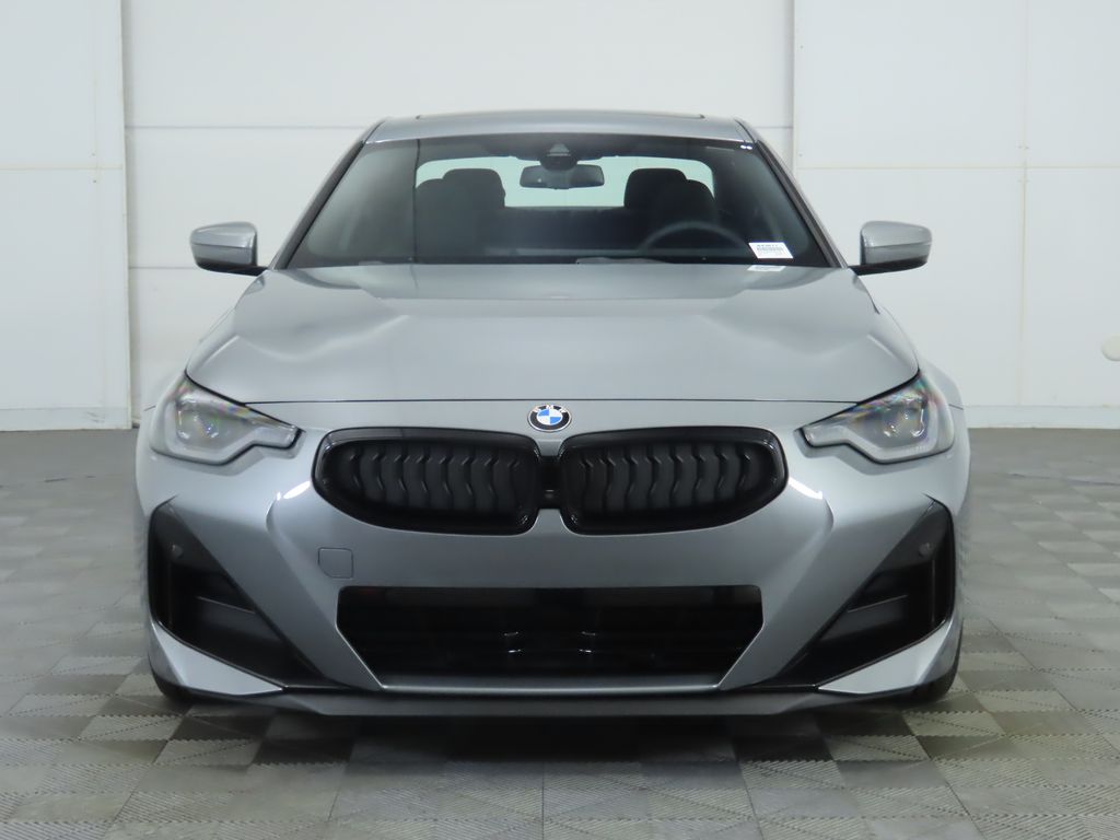 2026 Bmw 230i 2-Series photo 2