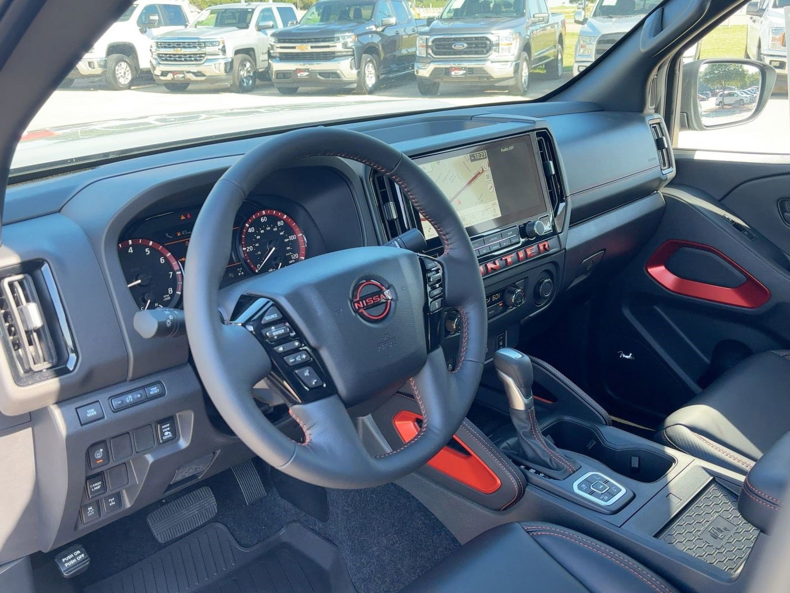 2026 Nissan Frontier PRO-4X photo 4