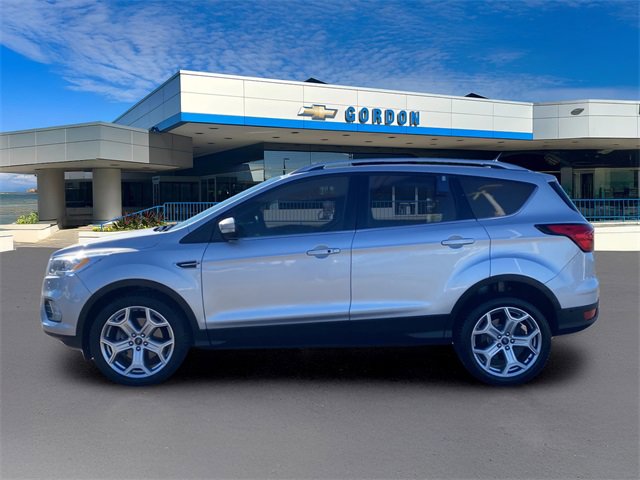 2019 Ford Escape Titanium photo 2