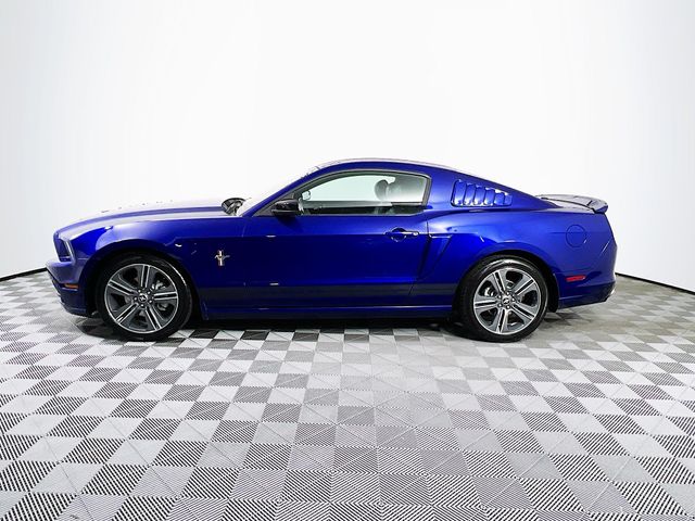 2014 Ford Mustang V6 Premium photo 3