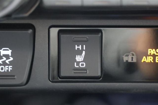 2023 Toyota RAV4 Hybrid XSE photo 14