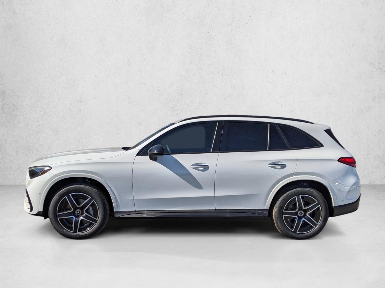 2025 Mercedes Benz GLC 300 4MATIC photo 3