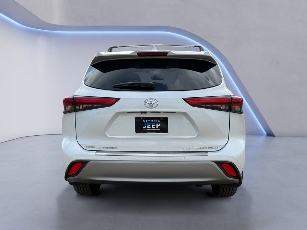 2023 Toyota Highlander Platinum photo 4