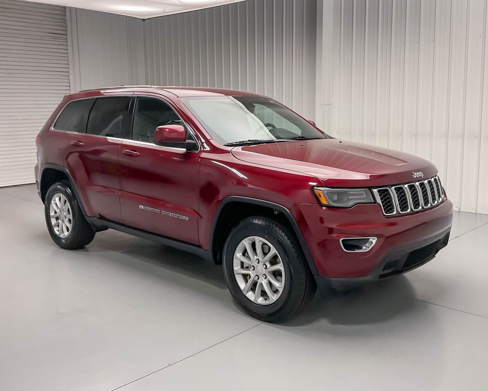 2022 Jeep Cherokee Laredo X photo 3
