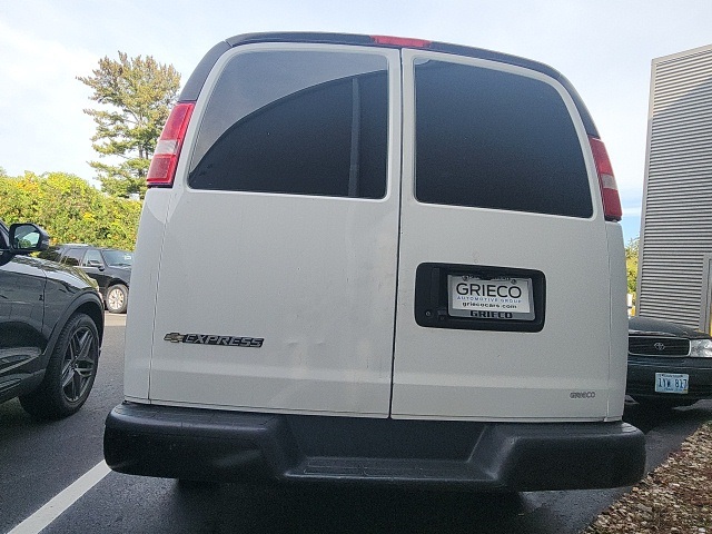 2022 Chevrolet Express 2500 Work Van Cargo photo 3