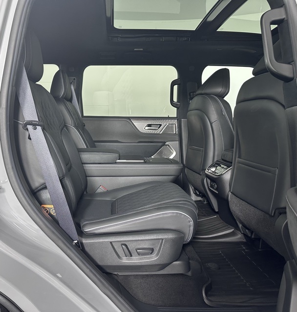 2025 Infiniti QX80 photo 22