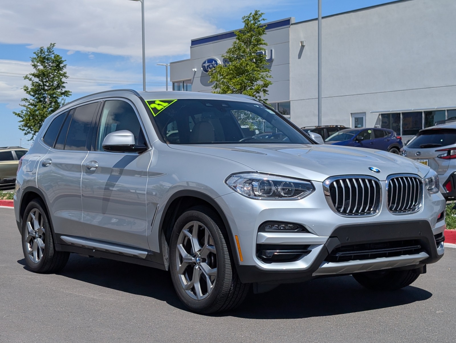 Used 2021 WHITE BMW xDrive30e image 1