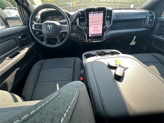 2025 Ram 2500 Tradesman photo 3