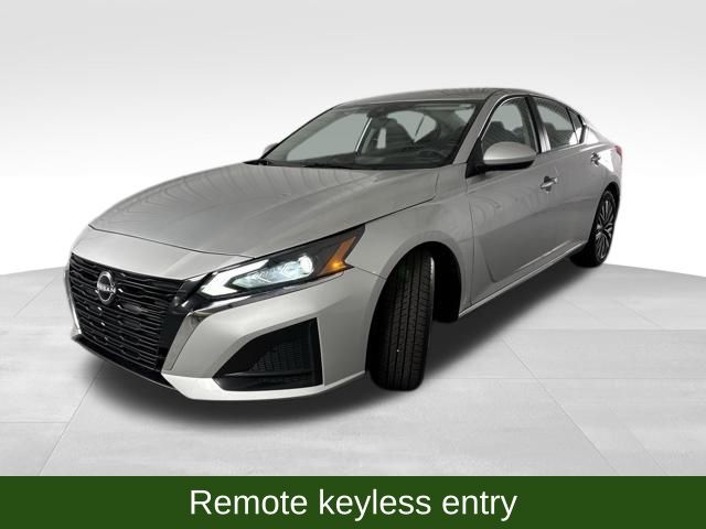 2023 Nissan Altima 2.5 SV photo 4