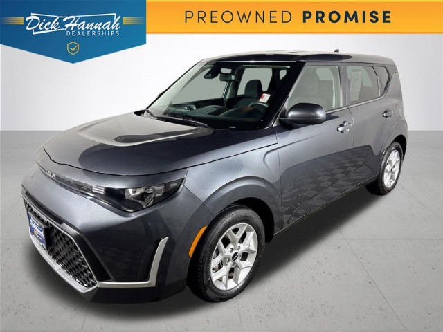 2023 Kia Soul LX's photo