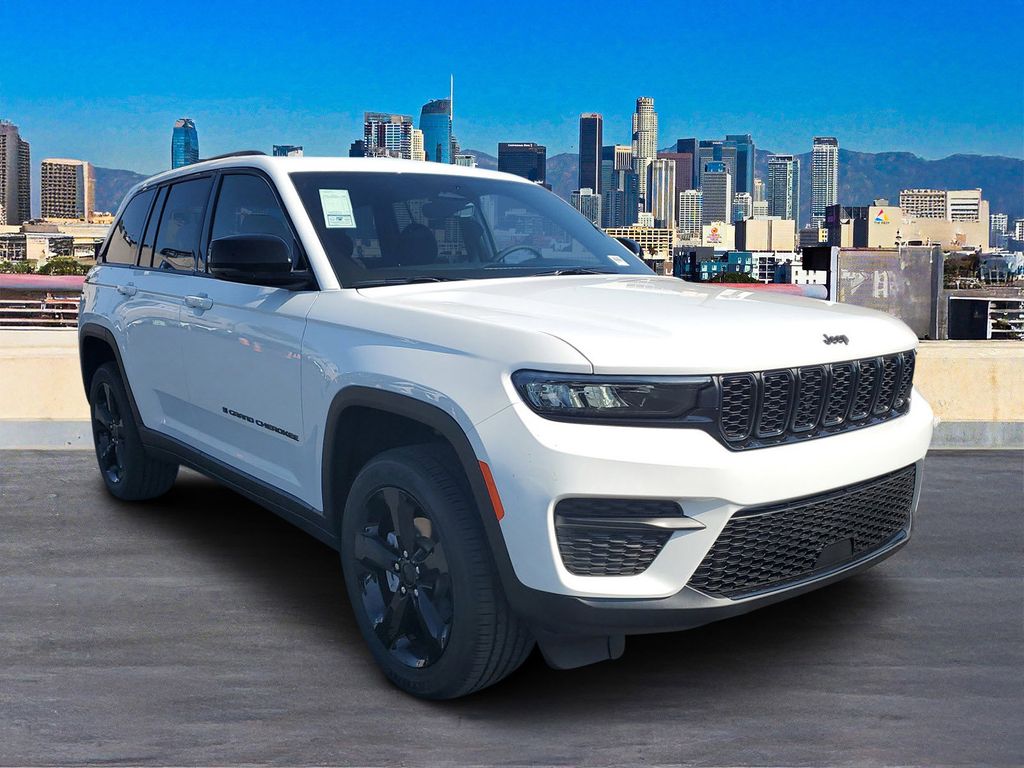 2025 Jeep Grand Cherokee Altitude X photo 2