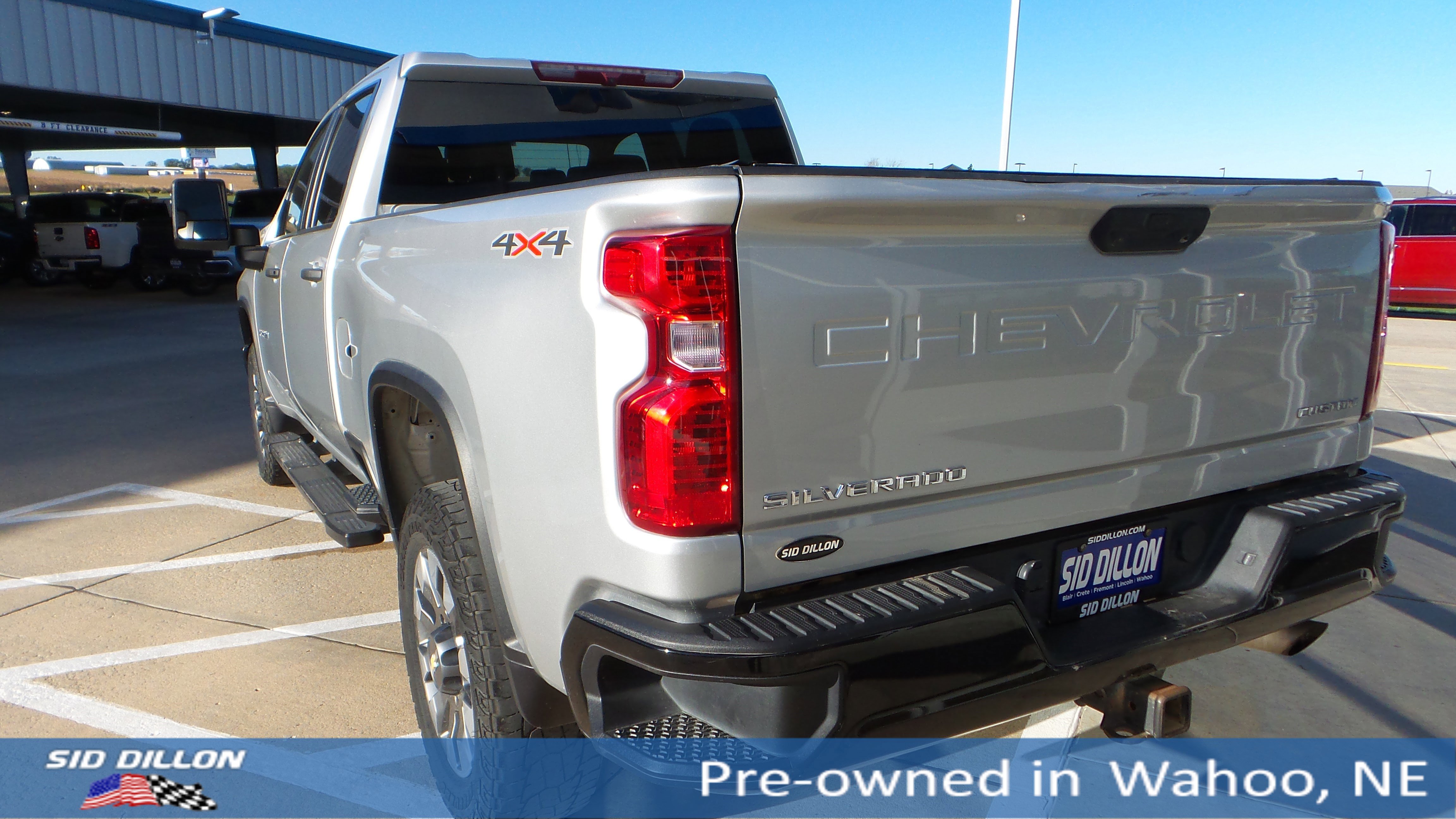 2022 Chevrolet Silverado 2500HD Custom photo 3