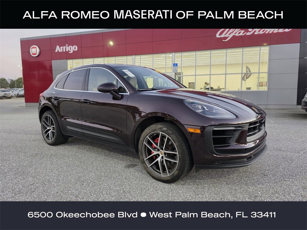 2024 Porsche Macan S's photo