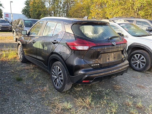 2023 Nissan Kicks SV photo 2