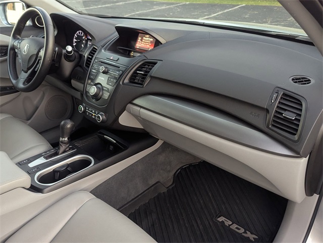 2018 Acura RDX Base Plus photo 29