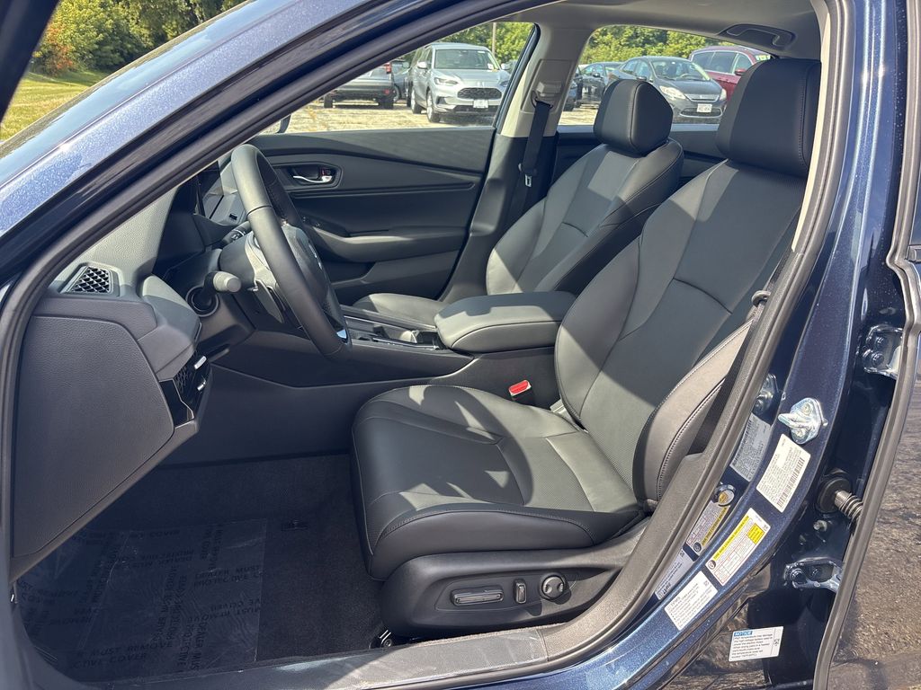 2025 Honda Accord Hybrid EX-L photo 4