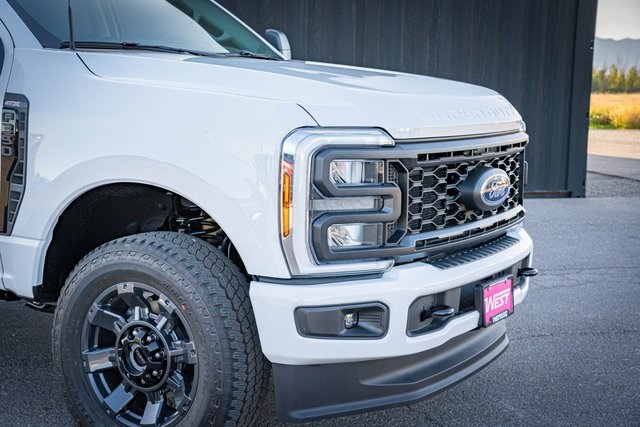 2026 Ford F-350 XL photo 3