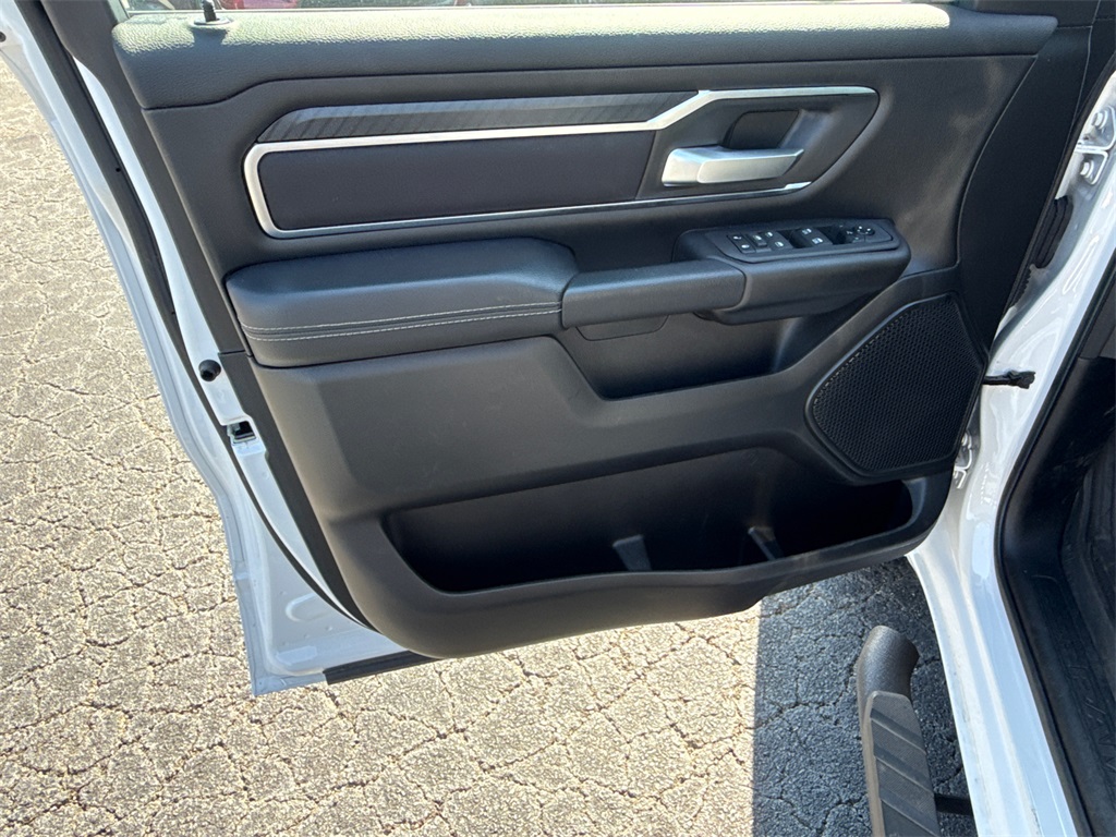 2025 Ram 1500 Big Horn Lone Star photo 9