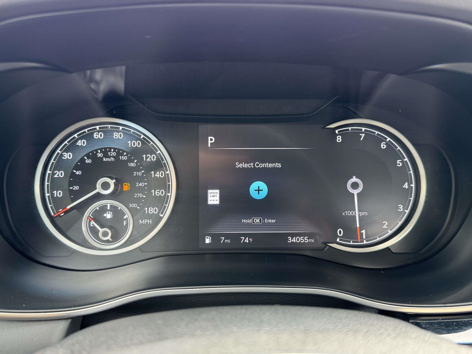 2024 Genesis G70 2.5T photo 4