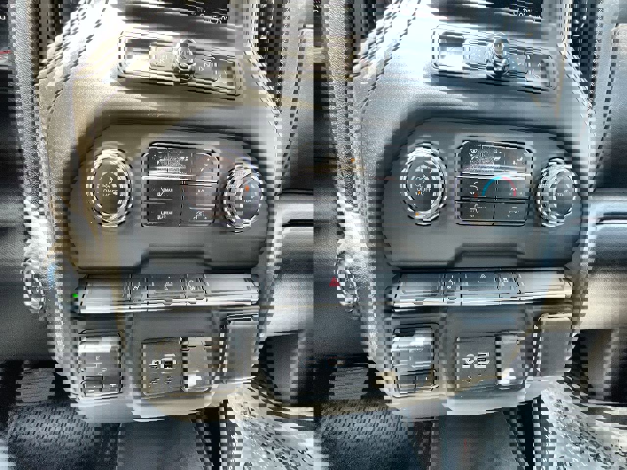 2024 Chevrolet Silverado 3500HD Work Truck photo 17