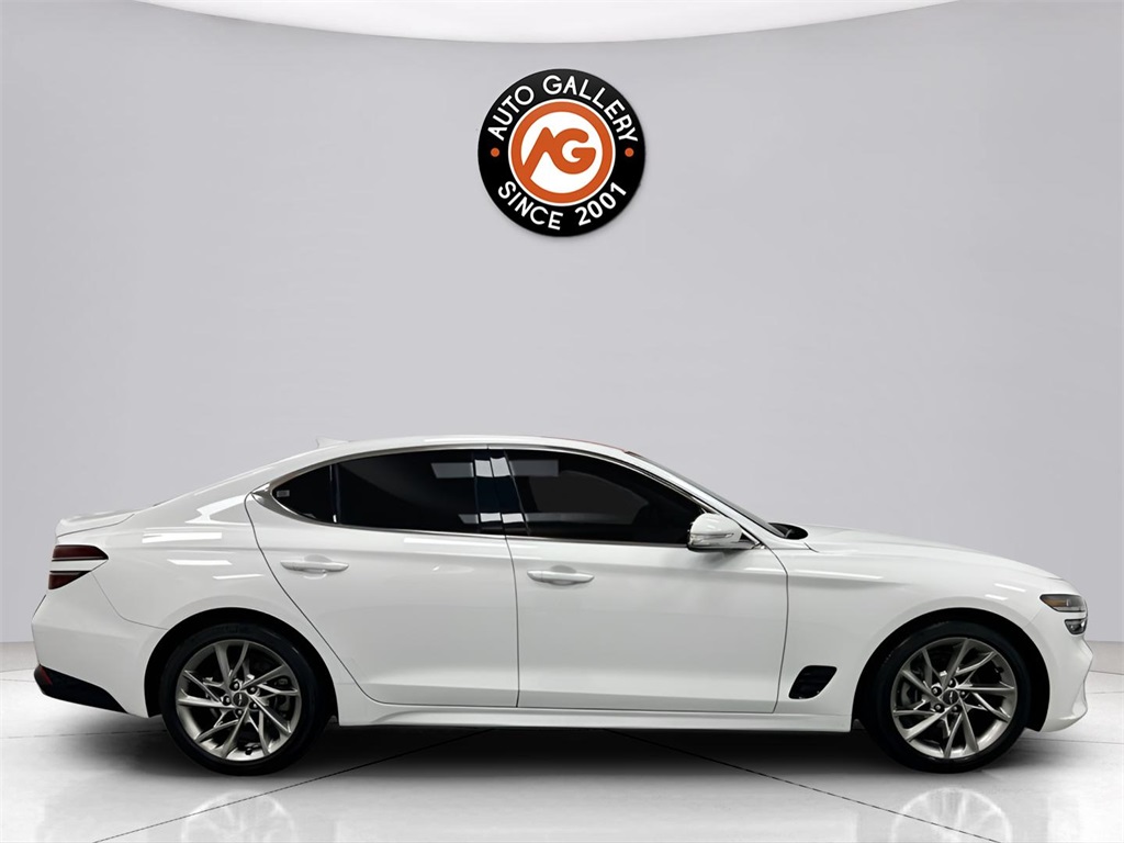 2022 Genesis G70 2.0T photo 6