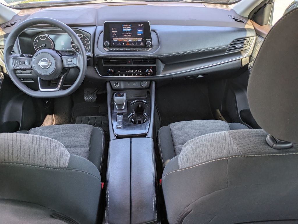 2023 Nissan Rogue SV photo 21
