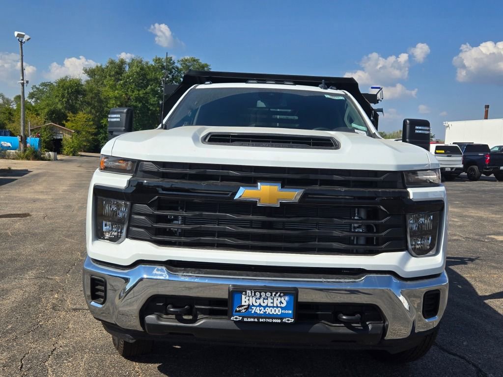 2025 Chevrolet Silverado 3500HD Work Truck photo 2