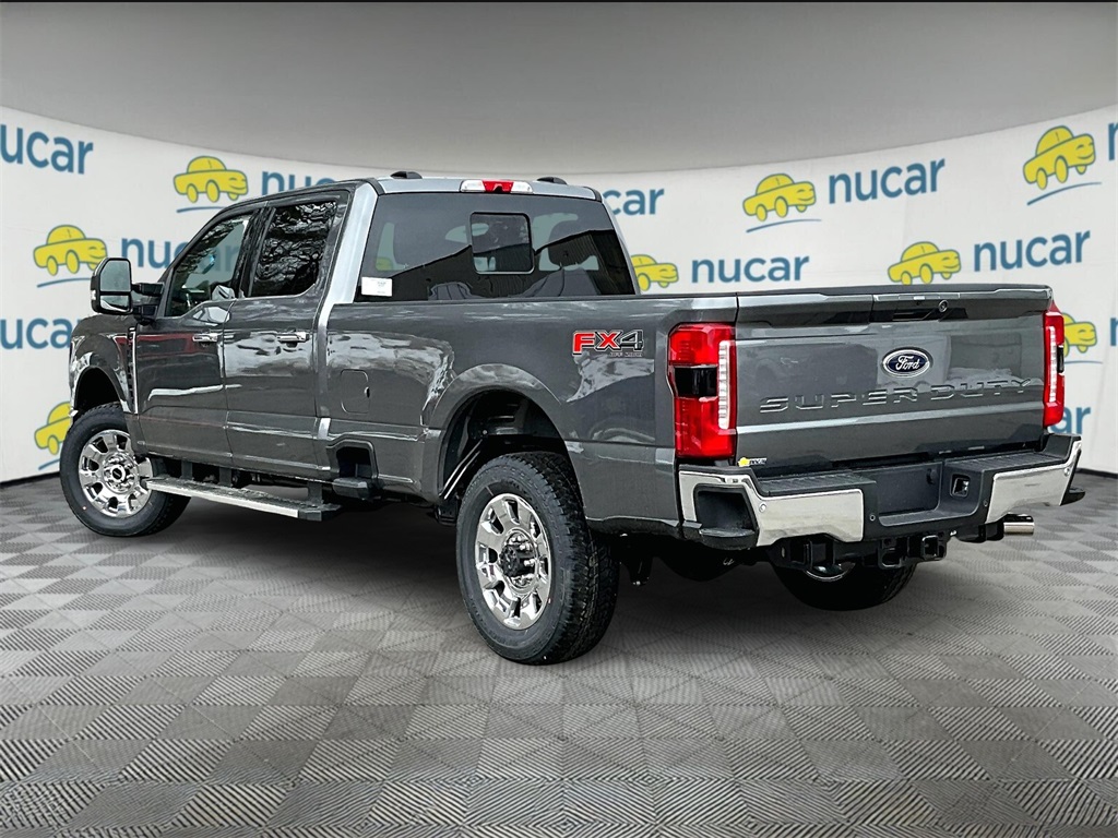 2025 Ford F-250 photo 3
