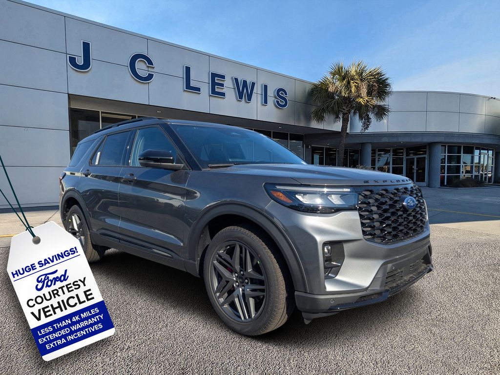 2026 Ford Explorer ST's photo