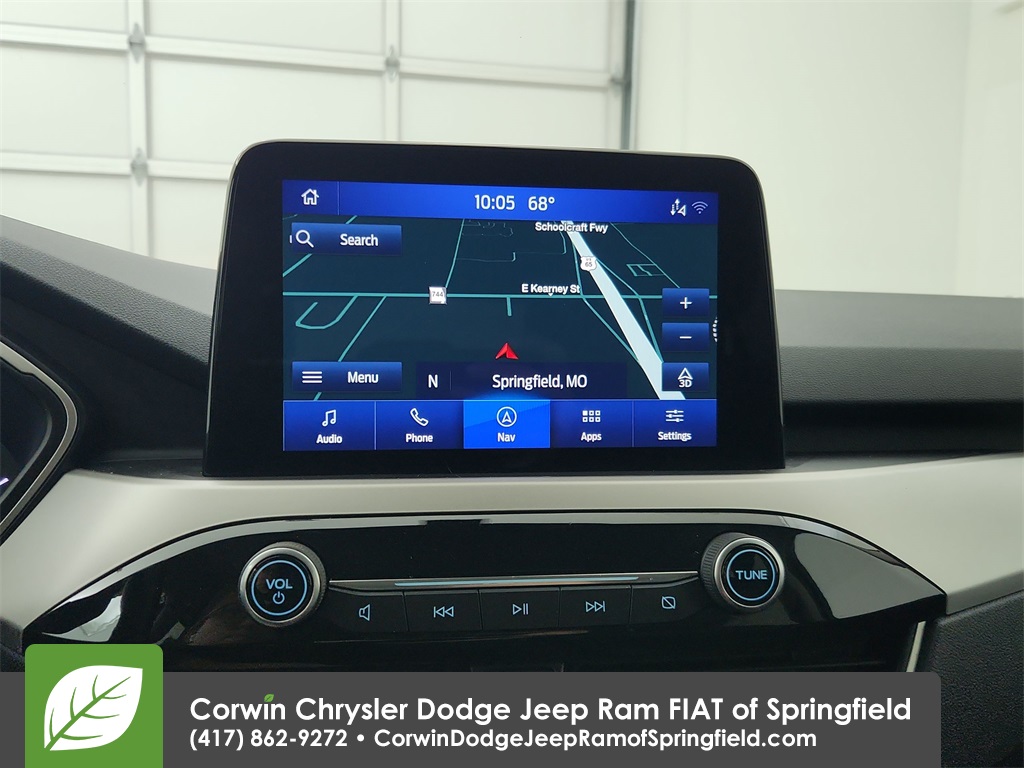 2020 Ford Escape SEL photo 23
