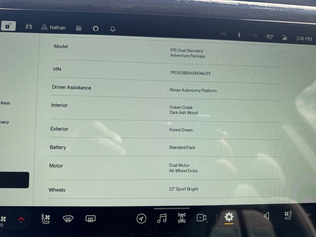 2025 Rivian R1S Adventure photo 4