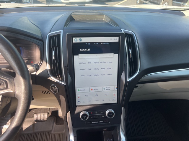 2022 Ford Edge Titanium photo 17