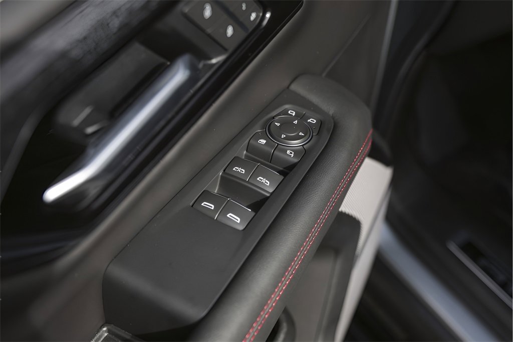 2025 Gmc Yukon AT4 Ultimate photo 23