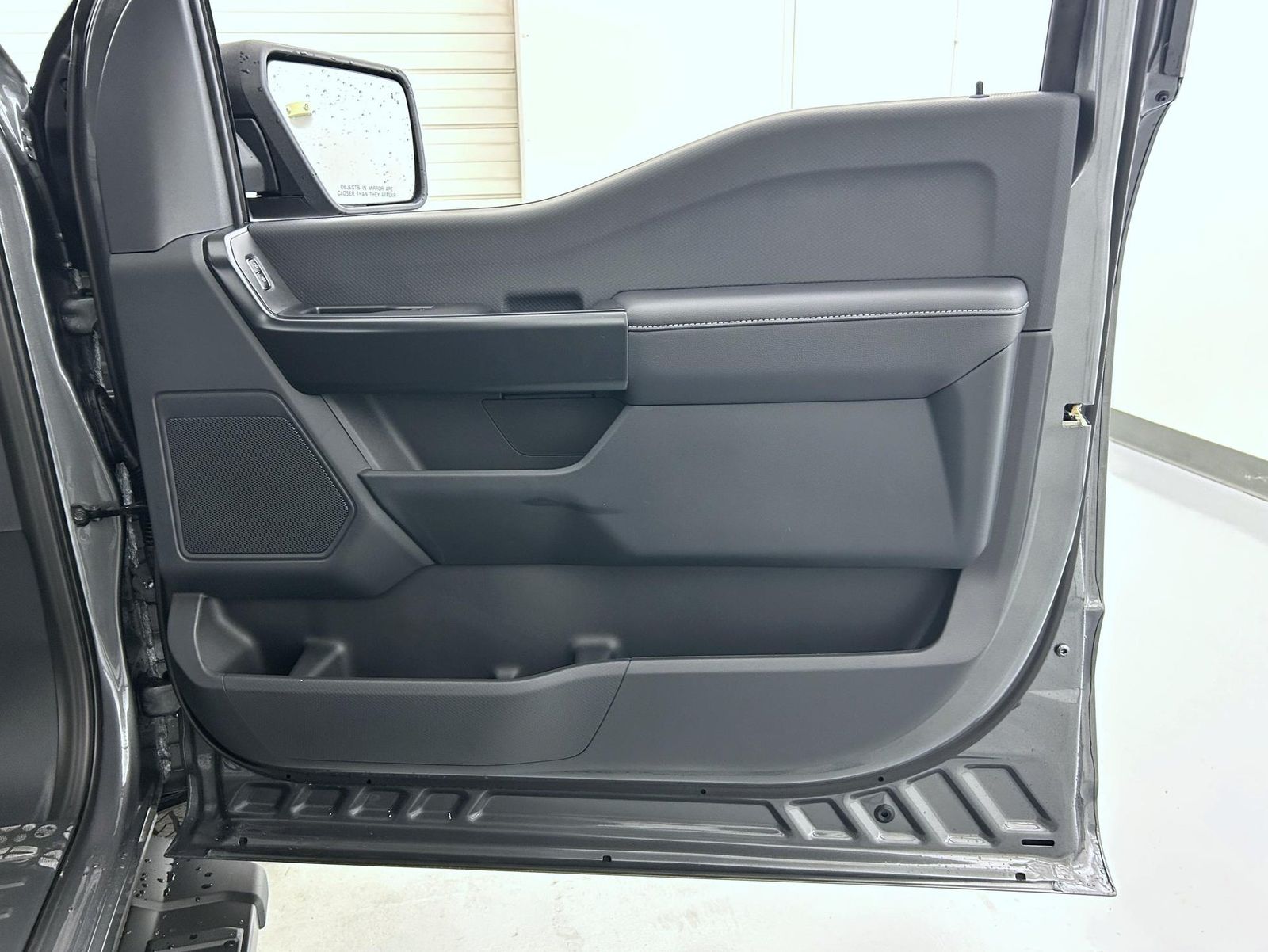 2025 Ford F-150 STX photo 16