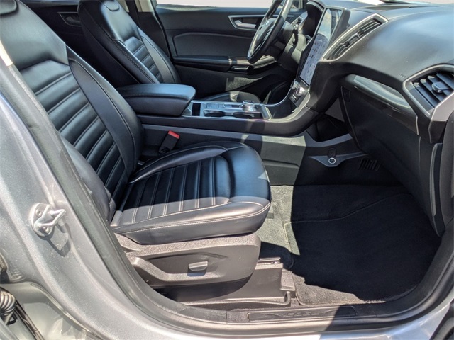 2023 Ford Edge SEL photo 25