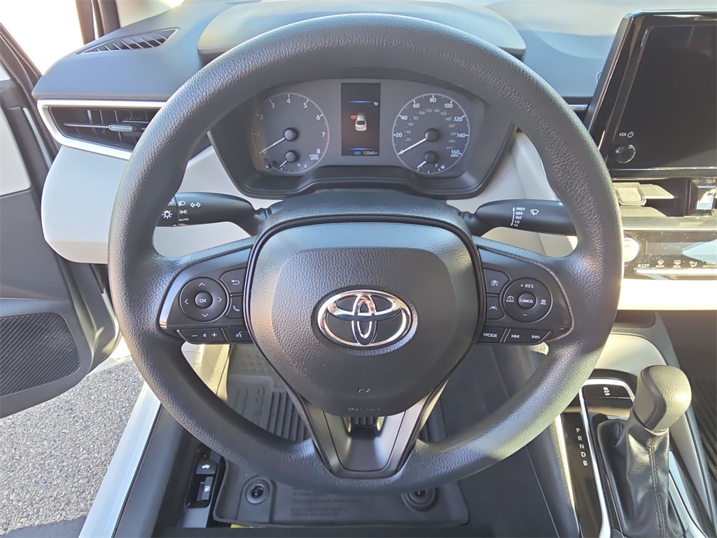 2023 Toyota Corolla LE photo 23