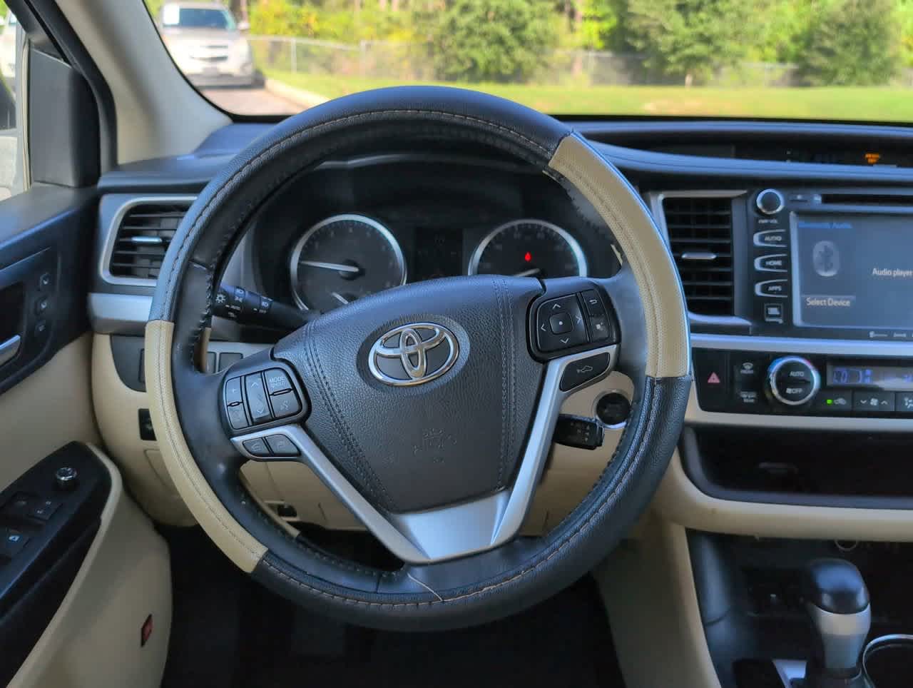 2016 Toyota Highlander Limited photo 11
