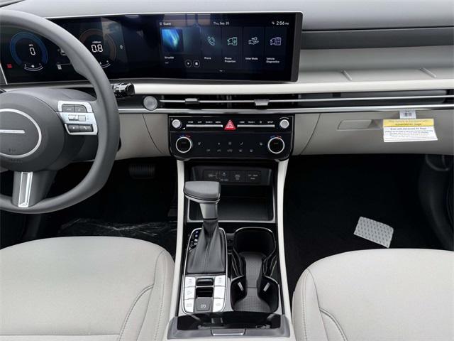 2026 Hyundai Tucson SEL photo 17