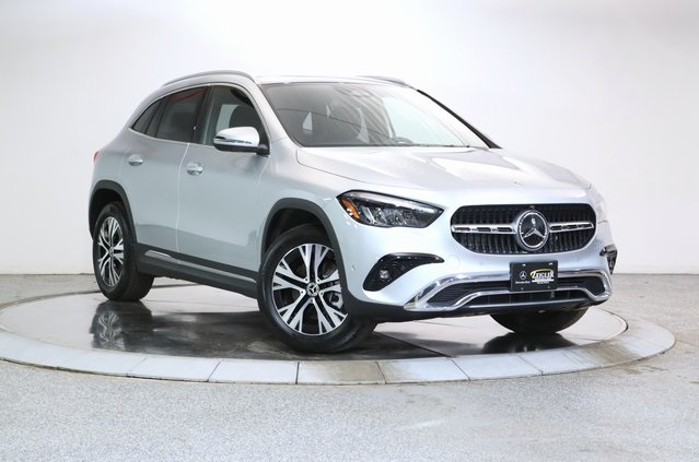 2025 Mercedes-Benz GLA Base's photo